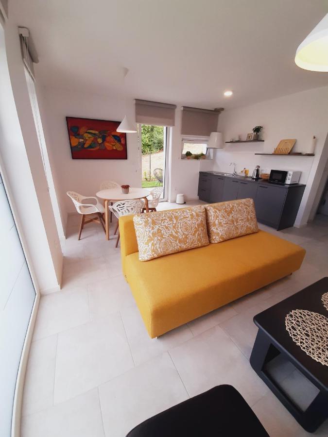 Green Bee Apartment 레쎄 외부 사진